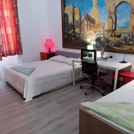 A Room In A Beautiful Apartment In The City Center Μιλάνο Εξωτερικό φωτογραφία