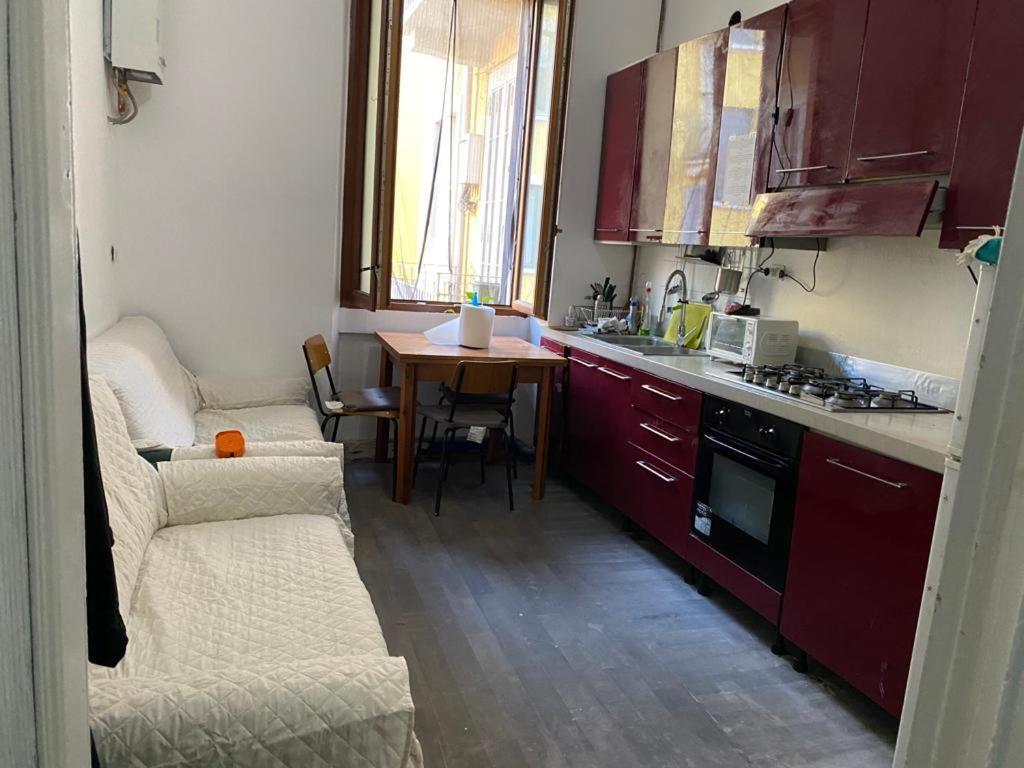 A Room In A Beautiful Apartment In The City Center Μιλάνο Εξωτερικό φωτογραφία